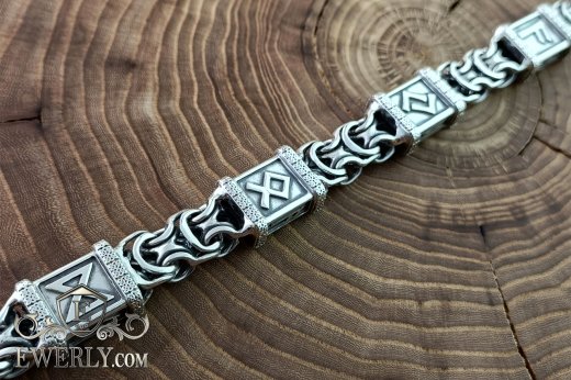 Weaving of silver Ramses with runes, фото